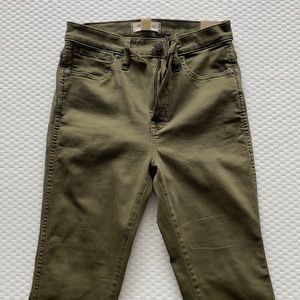 Madewell olive green 10” high-rise skinny Jean size 27